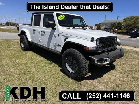 New 2025 Jeep Gladiator Sport image 1