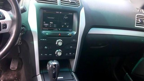 Used 2015 Ford Explorer XLT w/ Equipment Group 202A image 7