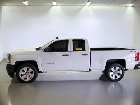 Used 2017 Chevrolet Silverado 1500 W/T image 12