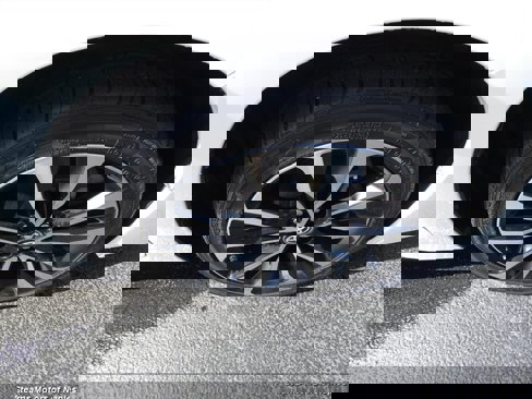 Used 2019 Toyota Corolla SE image 16