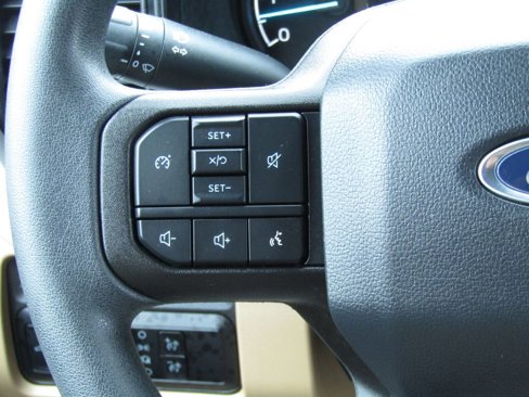 Used 2025 Ford F250 XLT w/ F-250 >10K GVWR Package image 21