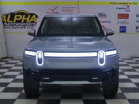 Used 2024 Rivian R1T Adventure image 2