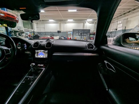 Used 2018 Porsche 718 Cayman S w/ Sport Chrono Package image 31