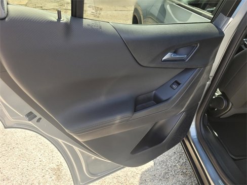 New 2026 Chevrolet Equinox LT w/ LPO, Floor Liner Package image 9