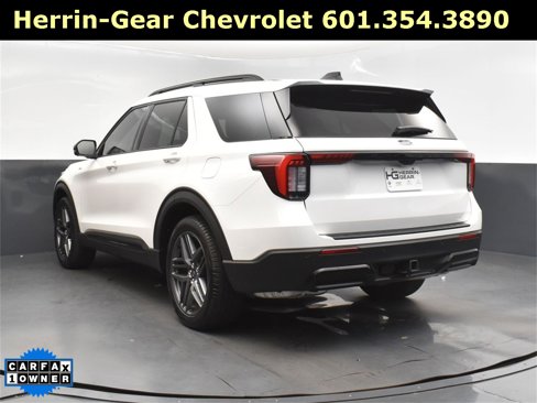 Used 2025 Ford Explorer ST-Line w/ Premium Package image 5