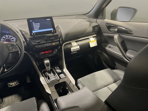 New 2025 Mitsubishi Eclipse Cross Black Edition image 21