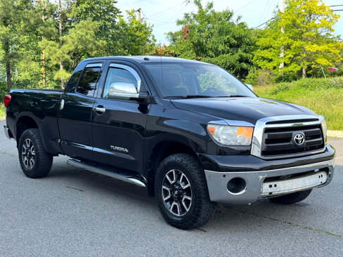 Used 2011 Toyota Tundra 4x4 Double Cab image 3