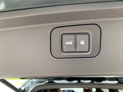 New 2025 Nissan Armada SL image 29