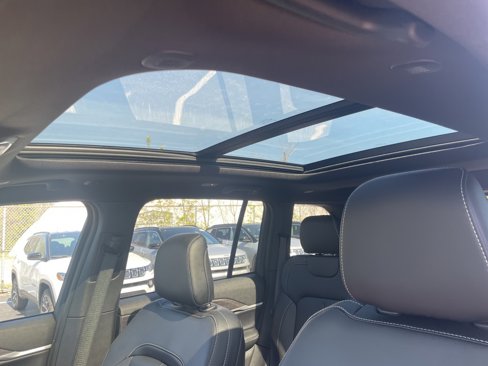New 2025 Jeep Grand Cherokee Limited 4xe image 36