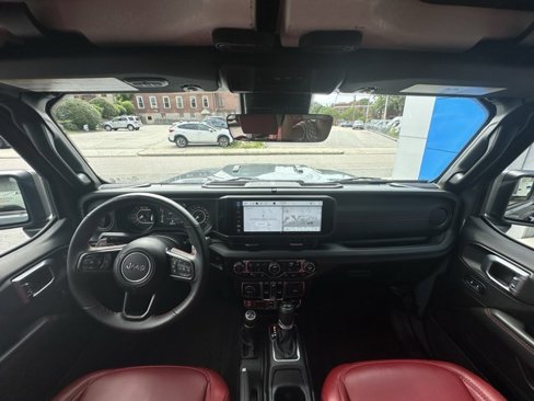 Used 2024 Jeep Wrangler Unlimited Rubicon 392 image 28