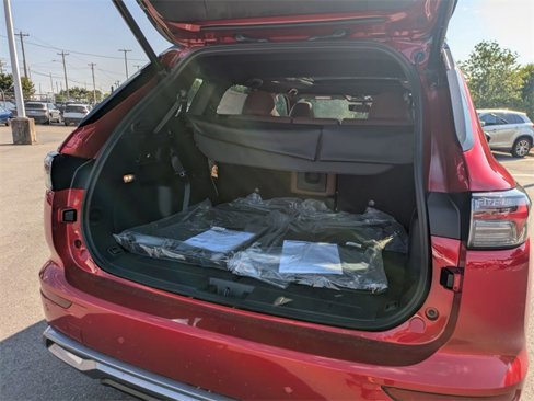 New 2025 Mitsubishi Outlander SEL image 31