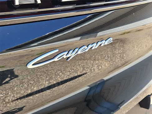 New 2026 Porsche Cayenne image 10