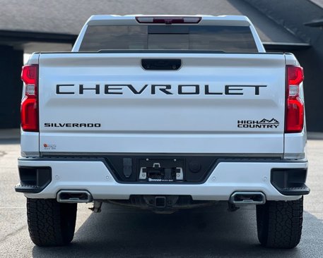 Used 2023 Chevrolet Silverado 1500 High Country w/ Z71 Off-Road Package image 6