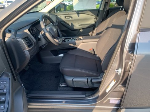 New 2026 Nissan Rogue S image 11