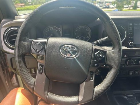 Used 2021 Toyota Tacoma TRD Off-Road image 14