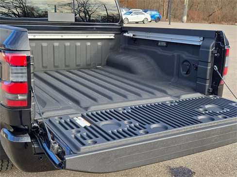 New 2025 Nissan Frontier PRO-4X w/ Pro Premium Package image 25