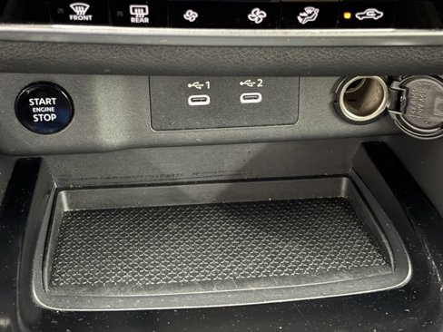 Used 2025 Nissan Rogue SV image 26