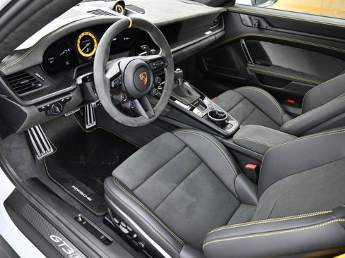 Used 2025 Porsche 911 GT3 RS image 4