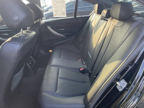 Used 2018 BMW 320i xDrive Sedan image 17