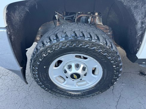 Used 2019 Chevrolet Silverado 2500 W/T image 11