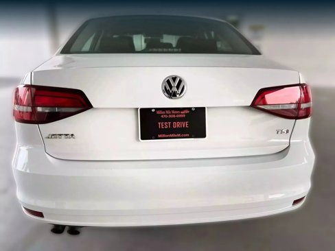 Used 2018 Volkswagen Jetta S image 6
