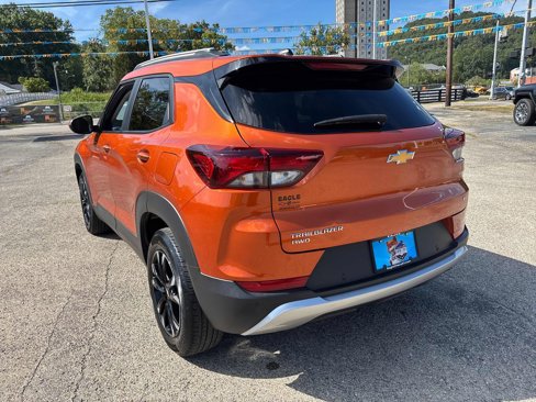 Used 2022 Chevrolet TrailBlazer LT w/ Sun and Liftgate Package image 3