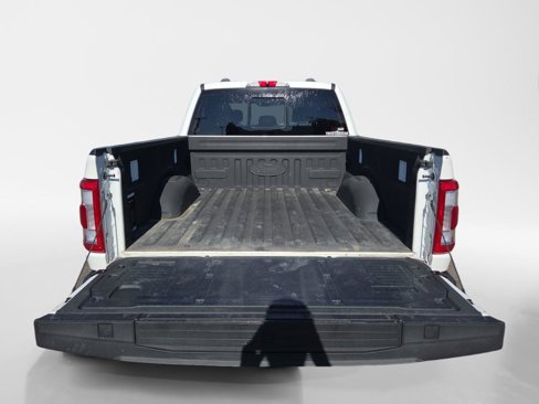 Used 2023 Ford F150 Limited image 9