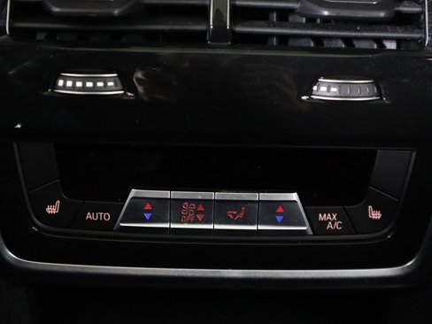 Used 2022 BMW X7 M50i image 68