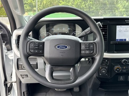 New 2025 Ford F350 XLT w/ FX4 Off-Road Package image 28