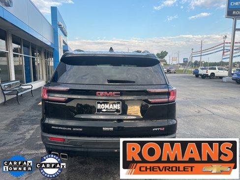 Used 2024 GMC Acadia AT4 w/ Luxury Package image 4