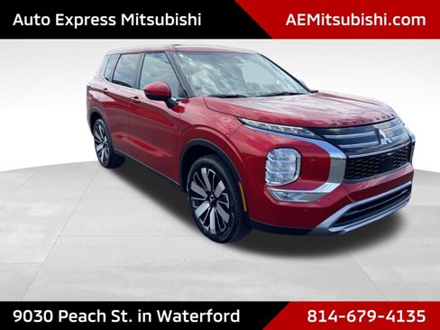 New 2025 Mitsubishi Outlander SE image 1