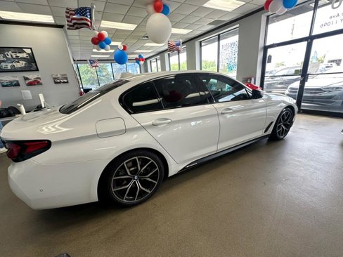 Used 2022 BMW 530i xDrive w/ Executive Package image 14