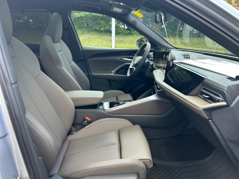 New 2025 Audi Q5 Premium Plus image 28