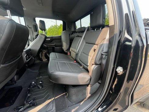 New 2025 GMC Sierra 2500 Denali w/ Denali Reserve Package image 13