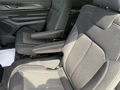Used 2023 Jeep Grand Cherokee L Laredo w/ Luxury Tech Group I image 29