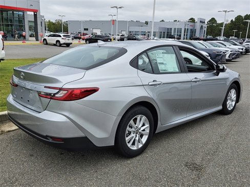 New 2026 Toyota Camry LE image 12