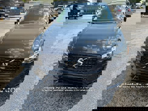 Used 2024 Volvo XC60 B5 Plus image 4