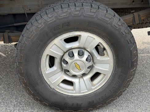 Used 2008 Chevrolet Silverado 3500 LTZ w/ Suspension Package, Off-Road image 15