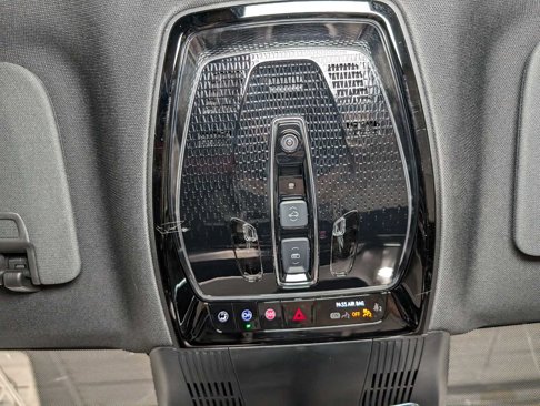 New 2026 Cadillac Vistiq Luxury w/ LPO, Floor Liner Package image 40