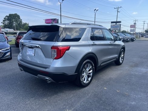 Used 2023 Ford Explorer Limited image 7