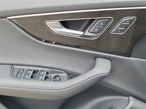 New 2025 Audi Q8 Premium Plus image 10