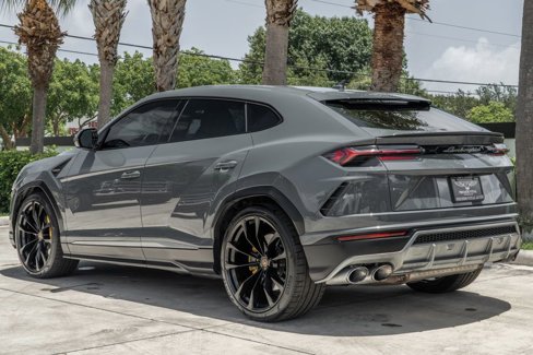 Used 2022 Lamborghini Urus image 4