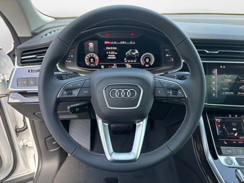 New 2025 Audi Q8 Premium image 10