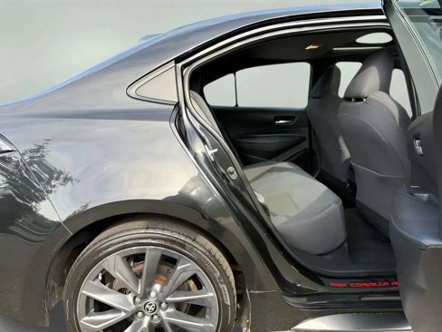 Used 2020 Toyota Corolla SE image 23