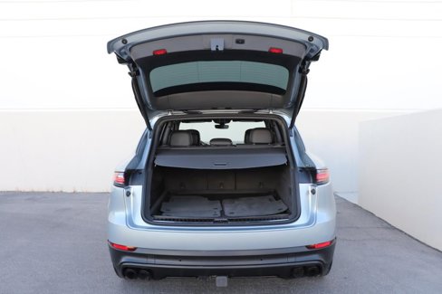 Used 2021 Porsche Cayenne image 23