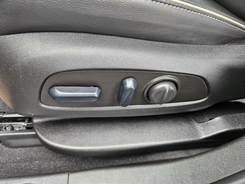 Certified 2023 GMC Acadia Denali w/ LPO, Floor Liner Package image 29