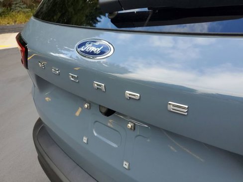 Used 2025 Ford Escape ST-Line image 30