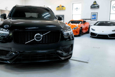 Used 2021 Volvo XC90 T8 R-Design w/ Advanced Package image 15