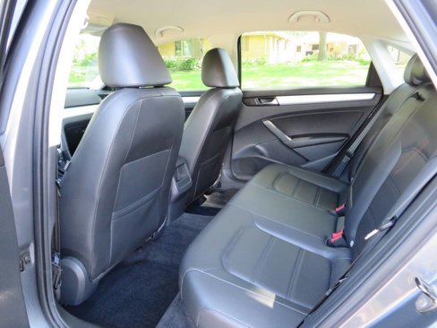 Used 2012 Volkswagen Passat 2.5 SE image 11