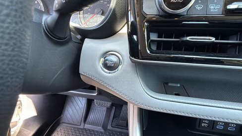Used 2022 Toyota Highlander L image 17